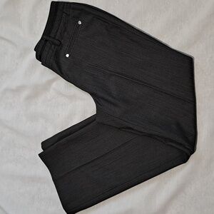 Larry Levine Straight Leg Stretch Dress Pant.‎ Womans Size 6 Petite.